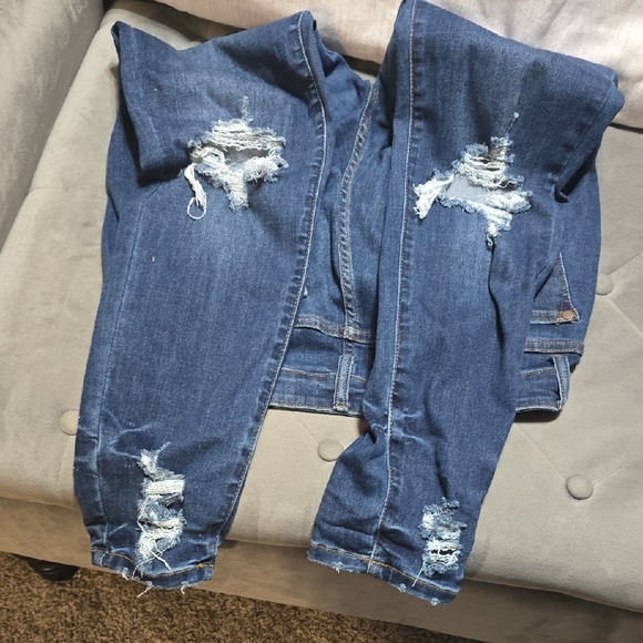 Judy Blue Dark Wash Skinny Jeans - Picture 2 of 4